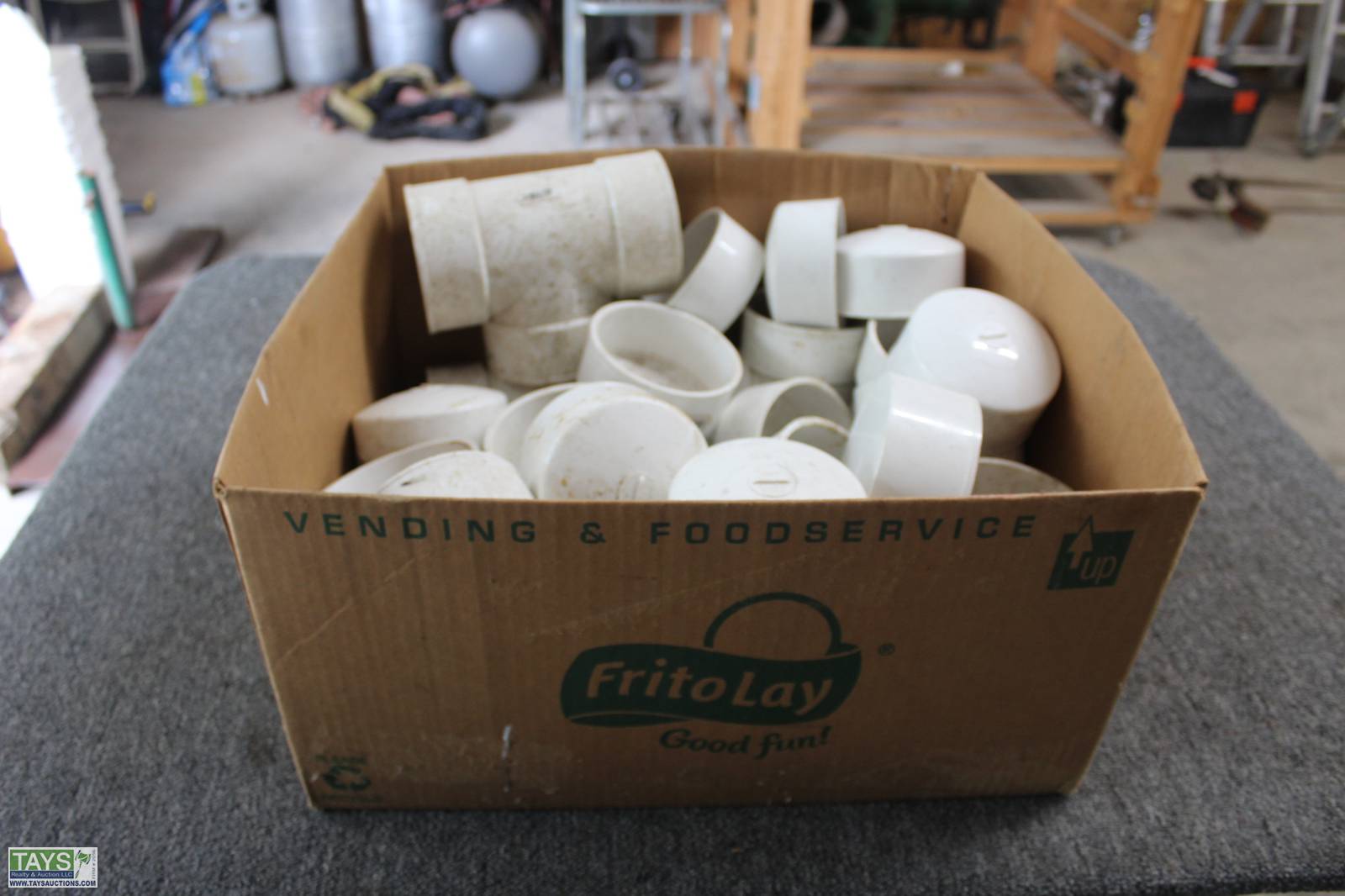 Tays Realty & Auction Auction ONLINE ABSOLUTE AUCTION COMBINES IMPLEMENTS HARVEST