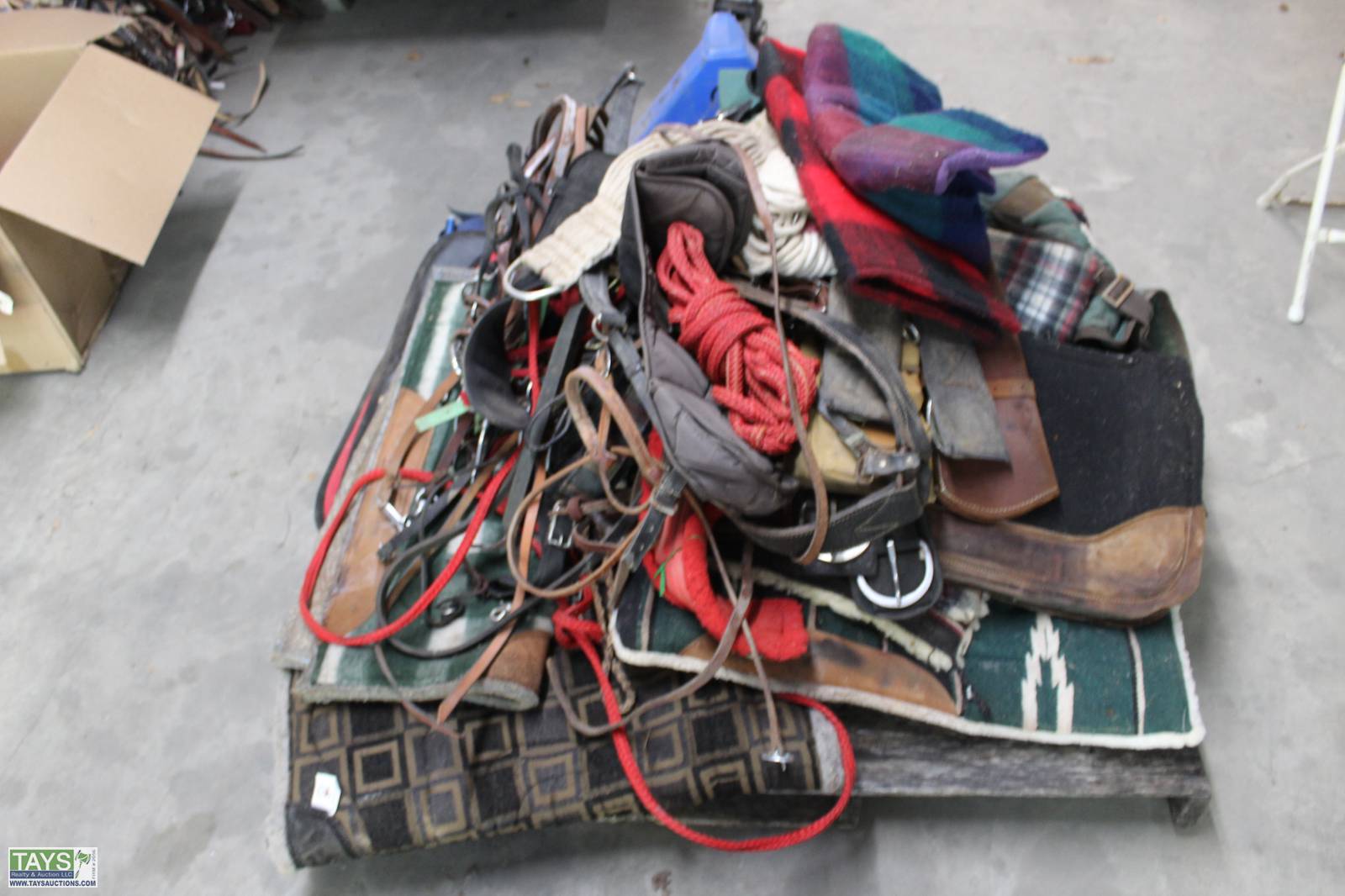 Tays Realty & Auction Auction ONLINE ABSOLUTE AUCTION COMBINES