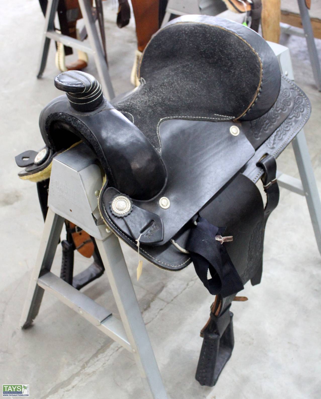 Tays Realty & Auction Auction ONLINE ABSOLUTE AUCTION COMBINES