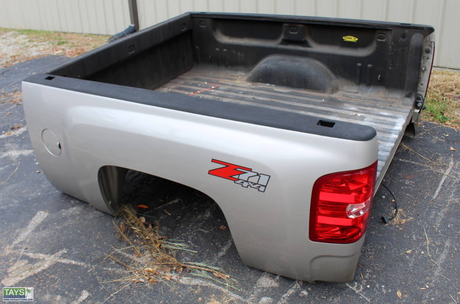 Tays Realty & Auction Auction ONLINE ABSOLUTE AUCTION VEHICLES