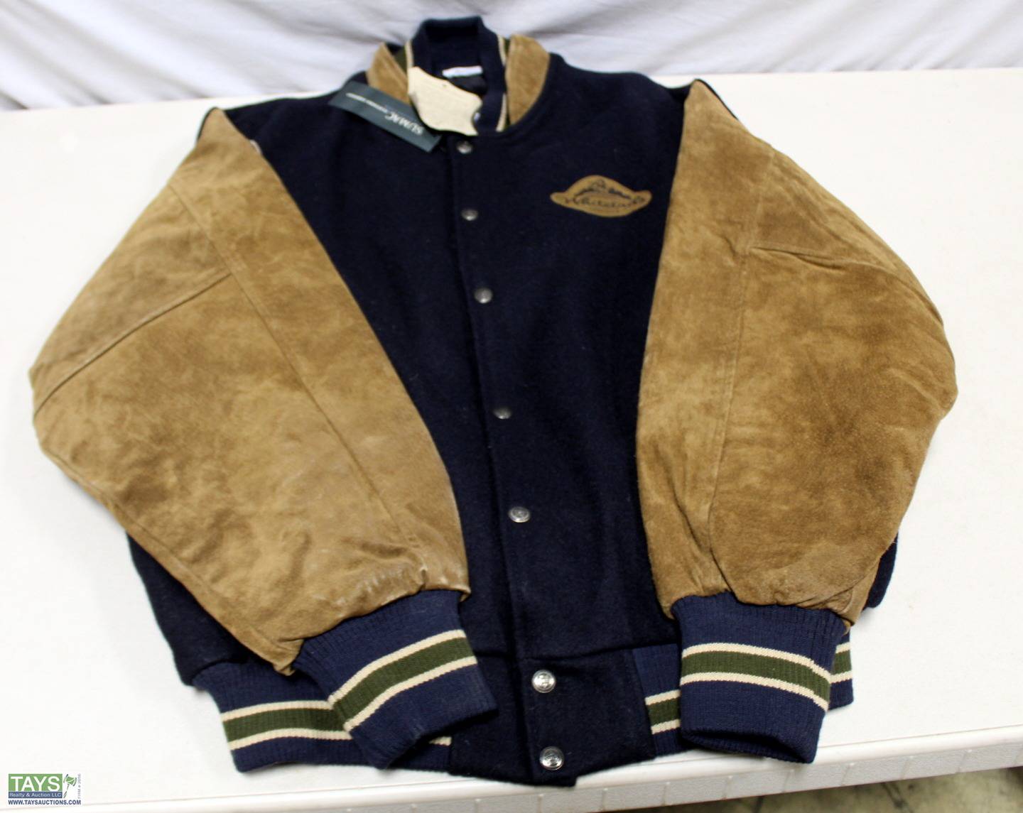 Tays Realty & Auction Auction ONLINE ABSOLUTE AUCTION FIREARMS