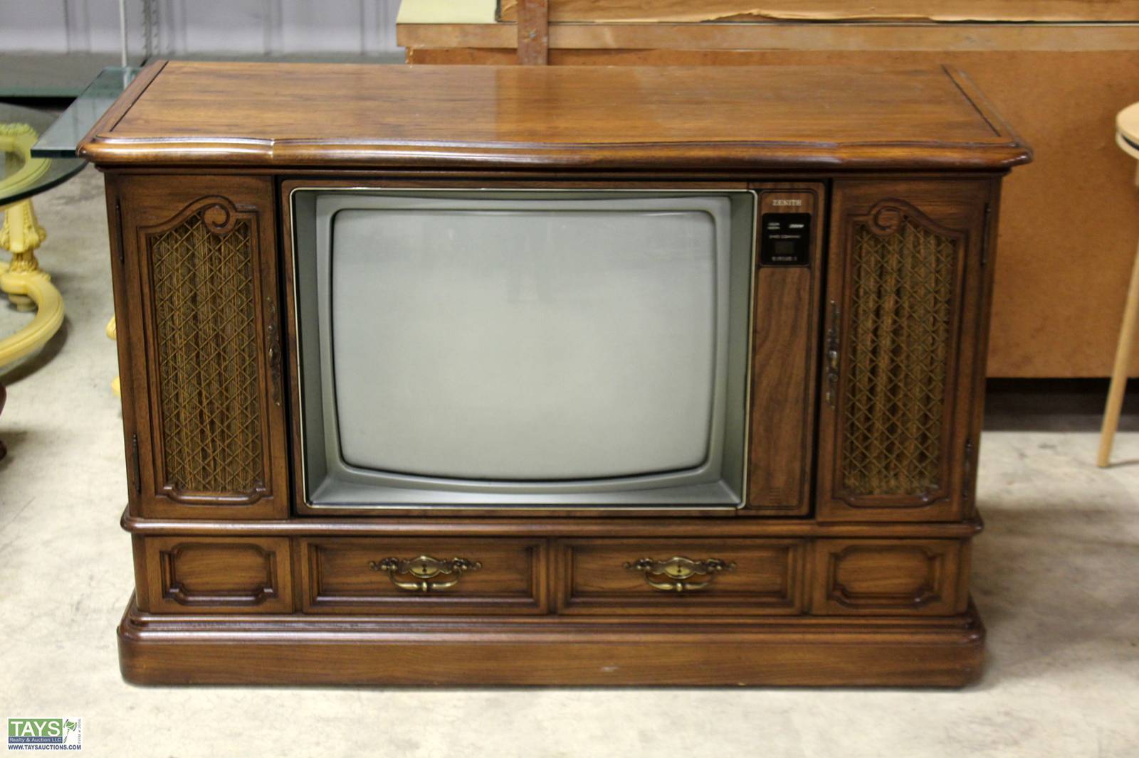 Tays Realty & Auction - Auction: ONLINE ABSOLUTE AUCTION: FURNITURE -  GLASSWARE - ANTIQUES ITEM: Wood Box Zenith Color Sentry Zoom Space Command  TV