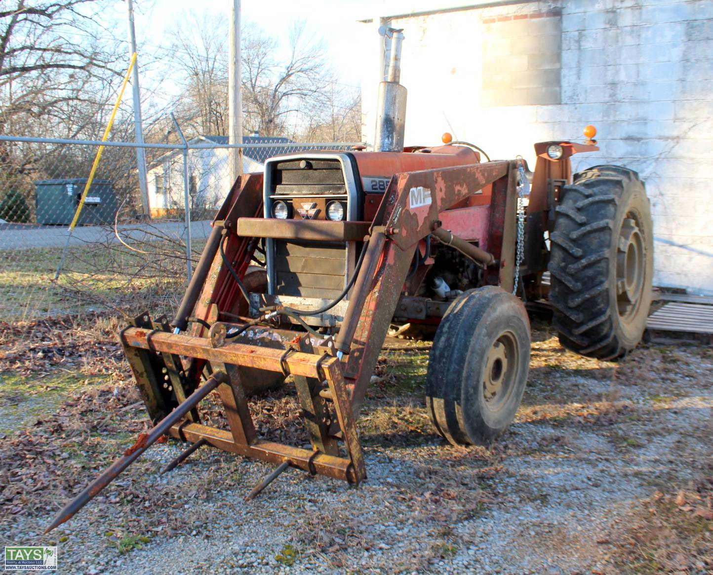 Tays Realty & Auction - Auction: ONLINE ABSOLUTE AUCTION: TRACTORS