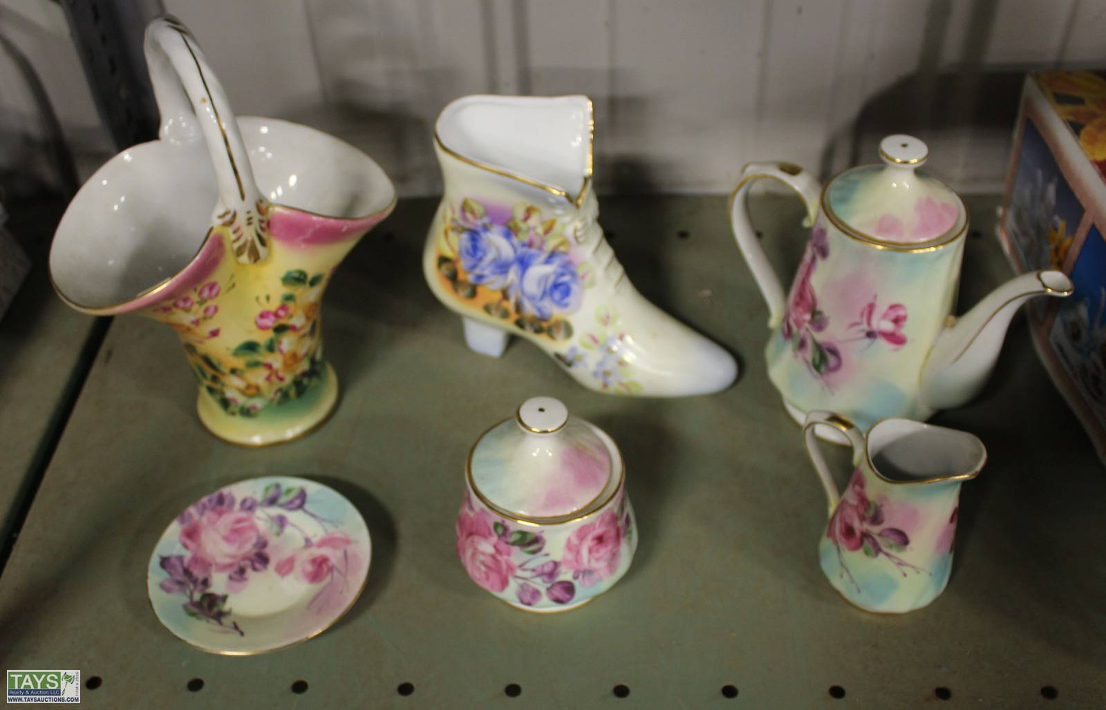 Tays Realty & Auction Auction ONLINE ABSOLUTE AUCTION FURNITURE