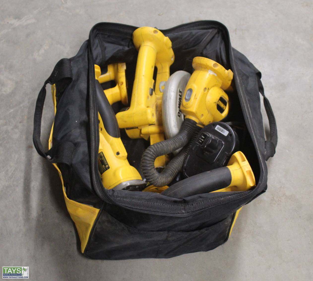 Tays Realty & Auction Auction ONLINE ABSOLUTE & BANKRUPTCY AUCTION