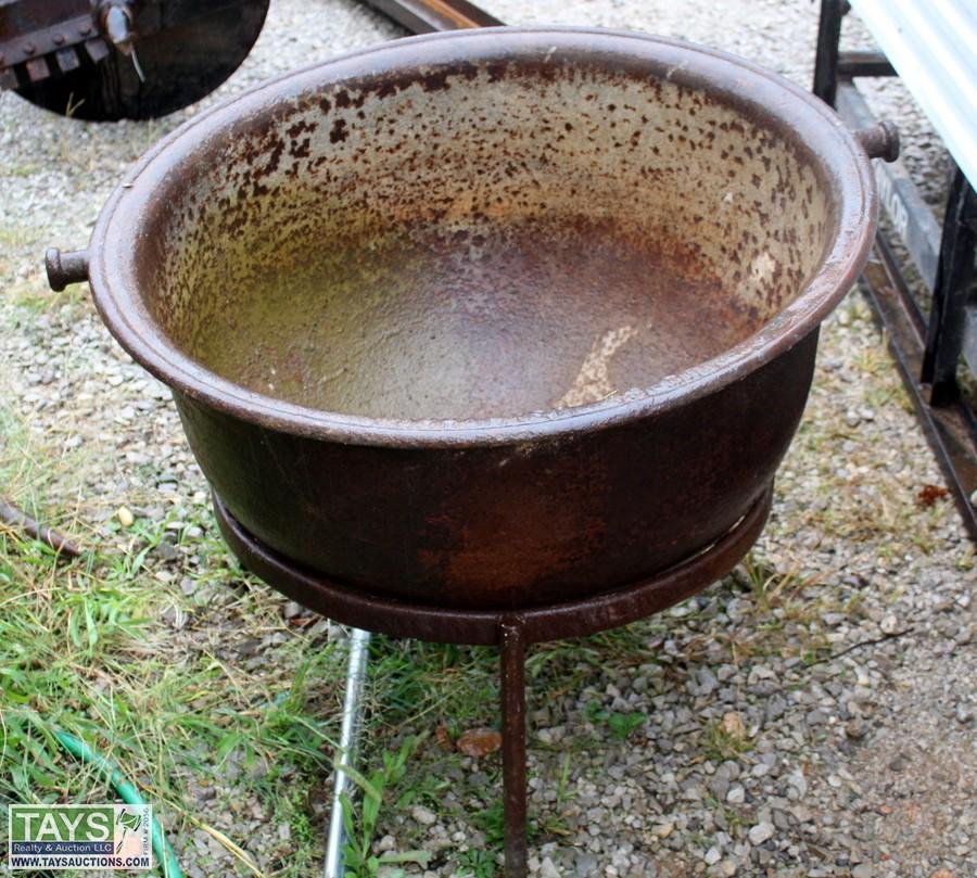 25 Gallon Cast Iron Pot Stand