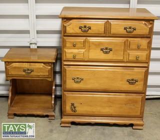 Tays Realty & Auction - ABSOLUTE ONLINE AUCTION: FURNITURE - ANTIQUES -  COLLECTIBLES & MORE